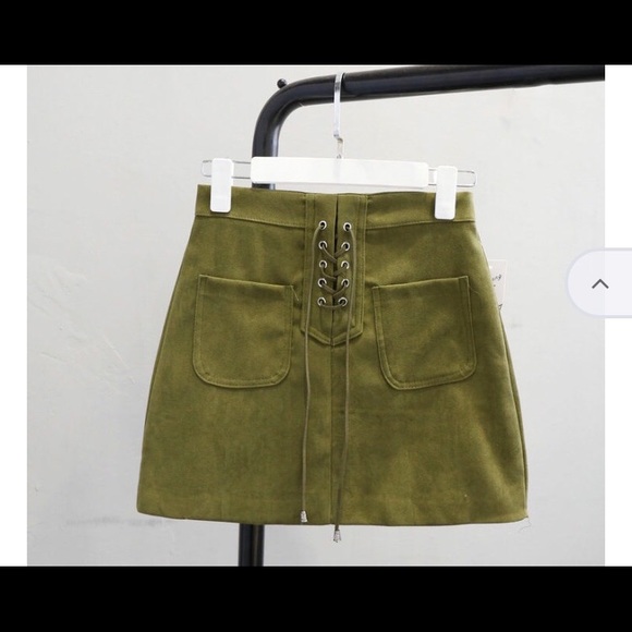 Two lace-up mini skirts - Picture 8 of 8